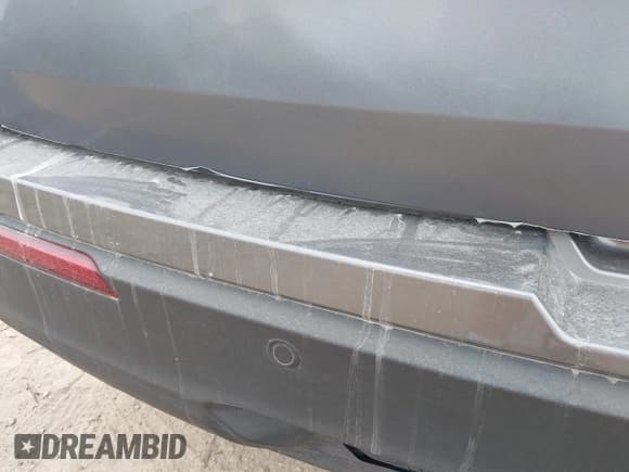 ✅ 2025 Ford Police Interceptor Utility • VIN: 1FM5K8AB9SGB13773 • Lot: 43087413. Wystawiony na IAAI z przebiegiem 5 378 mil. Bezpłatny archiwum sprzedaży aukcyjnych z USA i szczegółowy raport historii pojazdu na DreamBid. Zdjęcie 6.