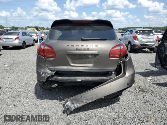 ✅ 2011 Porsche Cayenne S • VIN: WP1AB2A26BLA44787 • Lot: 51590815. Listed on Copart with 116,344 mi. Free auction sales archive from the USA and detailed vehicle history report at DreamBid. Image 6.