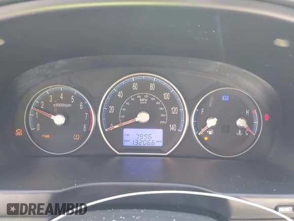 ✅ 2009 Hyundai Santa Fe SE • VIN: 5NMSH13E19H249340 • Lot: 41869871. Listed on IAAI with 132,066 mi. Free auction sales archive from the USA and detailed vehicle history report at DreamBid. Image 7.