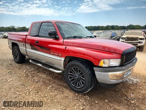 ✅ 2001 Dodge 1500 • VIN: 3B7HC13ZX1G236551 • Лот: 80995385. Опубликован ранее на Copart с пробегом 320 696 миль. Бесплатный доступ к архиву аукционных продаж из США и подробный отчёт об истории автомобиля на DreamBid. Изображение 4.
