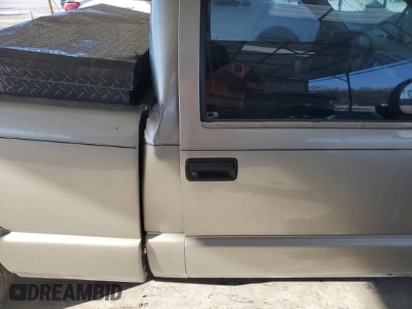 ✅ 2001 Chevrolet S-10 • VIN: 1GCCS14511K133200 • Лот: 85763044. Опубликован ранее на Copart с пробегом 154 645 миль. Бесплатный доступ к архиву аукционных продаж из США и подробный отчёт об истории автомобиля на DreamBid. Изображение 10.