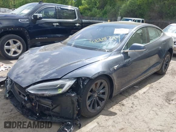 ✅ 2019 Tesla Model S 75D • VIN: 5YJSA1E25KF336849 • Lot: 42218724. Listed on IAAI with 61,529 mi. Free auction sales archive from the USA and detailed vehicle history report at DreamBid. Image 2.