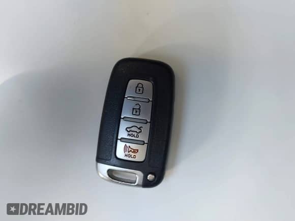 2014 Hyundai Azera Limited с VIN KMHFH4JG4EA349147, выставлен на аукционе IAAI как лот 41811248 с пробегом 148 114 миль миль и . История ставок и продаж доступна на DreamBid. Изображение 11.