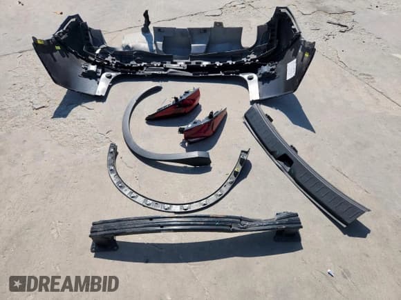 ✅ 2022 Chevrolet Blazer LT • VIN: 3GNKBCR45NS156004 • Lot: 81885995. Wystawiony na Copart z przebiegiem 57 720 mil. Bezpłatny archiwum sprzedaży aukcyjnych z USA i szczegółowy raport historii pojazdu na DreamBid. Zdjęcie 13.