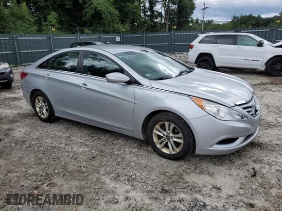 ✅ 2012 Hyundai Sonata GLS • VIN: 5NPEB4AC2CH491470 • Lot: 66516964. Listed on Copart with 155,527 mi. Free auction sales archive from the USA and detailed vehicle history report at DreamBid. Image 4.