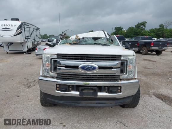 ✅ 2017 Ford F-250 Lariat • VIN: 1FT7W2BT1HED50669 • Лот: 42535522. Опубликован ранее на IAAI с пробегом 145 937 миль. Бесплатный доступ к архиву аукционных продаж из США и подробный отчёт об истории автомобиля на DreamBid. Изображение 12.
