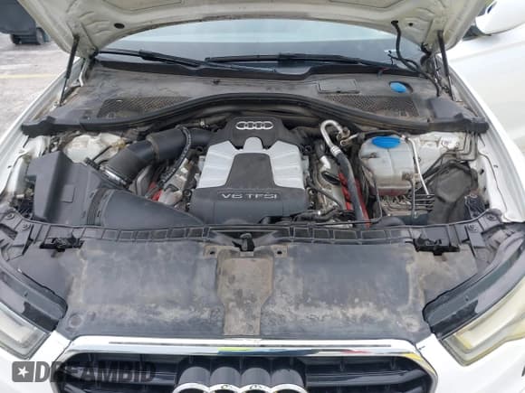 ✅ 2014 Audi A6 Prestige • VIN: WAUHGAFC1EN037698 • Lot: 42605685. Wystawiony na IAAI z przebiegiem 128 051 mil. Bezpłatny archiwum sprzedaży aukcyjnych z USA i szczegółowy raport historii pojazdu na DreamBid. Zdjęcie 10.