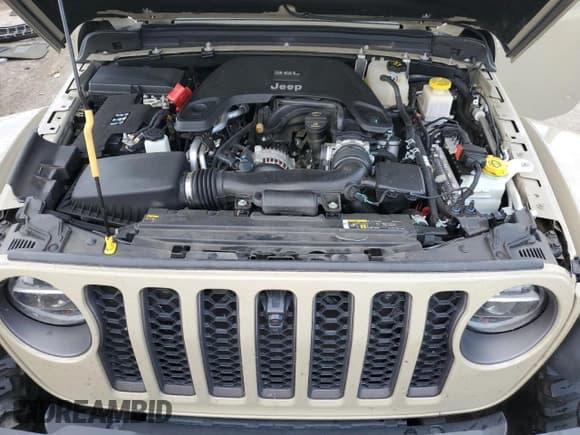 ✅ 2020 Jeep Gladiator Mojave • VIN: 1C6JJTEG9LL208154 • Lot: 70474844. Listed on Copart with 31,065 mi. Free auction sales archive from the USA and detailed vehicle history report at DreamBid. Image 11.