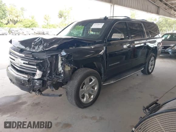 ✅ 2015 Chevrolet Suburban LTZ • VIN: 1GNSCKKC2FR625479 • Lot: 43218472. Wystawiony na IAAI z przebiegiem 284 180 mil. Bezpłatny archiwum sprzedaży aukcyjnych z USA i szczegółowy raport historii pojazdu na DreamBid. Zdjęcie 17.