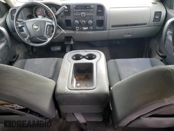 ✅ 2013 Chevrolet Silverado 1500 LS • VIN: 3GCPCREAXDG148458 • Lot: 81465115. Listed on Copart with 136,547 mi. Free auction sales archive from the USA and detailed vehicle history report at DreamBid. Image 8.