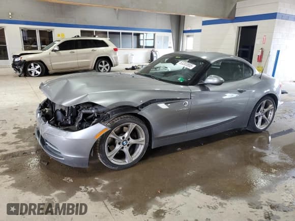 ✅ 2011 BMW Z4 sDrive30i • VIN: WBALM5C51BE378689 • Lot: 53203955. Listed on Copart with 101,239 mi. Free auction sales archive from the USA and detailed vehicle history report at DreamBid. Image 1.