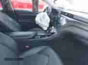 2020 Toyota Camry SE с VIN 4T1G11AK7LU945747, выставлен на аукционе IAAI как лот 42886887 с пробегом Не указан миль и . История ставок и продаж доступна на DreamBid. Изображение 5.