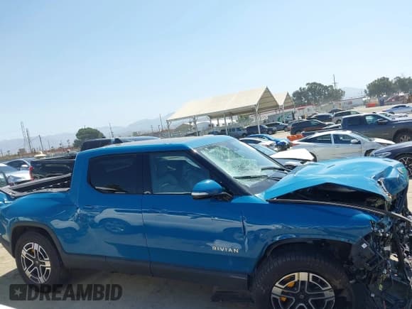 ✅ 2023 Rivian R1T Adventure • VIN: 7FCTGAAA9PN022916 • Лот: 42519175. Опубликован ранее на IAAI с пробегом 17 993 миль. Бесплатный доступ к архиву аукционных продаж из США и подробный отчёт об истории автомобиля на DreamBid. Изображение 13.