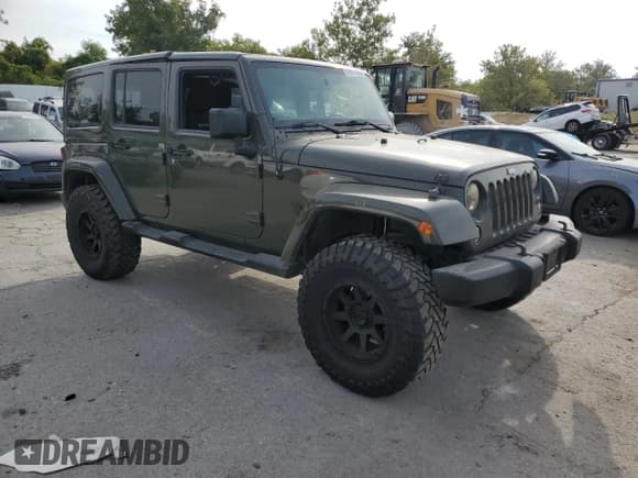 ✅ 2015 Jeep Wrangler Unlimited Sahara • VIN: 1C4BJWEG0FL571719 • Lot: 81011165. Listed on Copart with 107,108 mi. Free auction sales archive from the USA and detailed vehicle history report at DreamBid. Image 4.