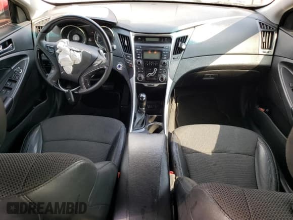 ✅ 2012 Hyundai Sonata Limited • VIN: 5NPEC4AB1CH423410 • Lot: 69475984. Listed on Copart with 172,915 mi. Free auction sales archive from the USA and detailed vehicle history report at DreamBid. Image 8.