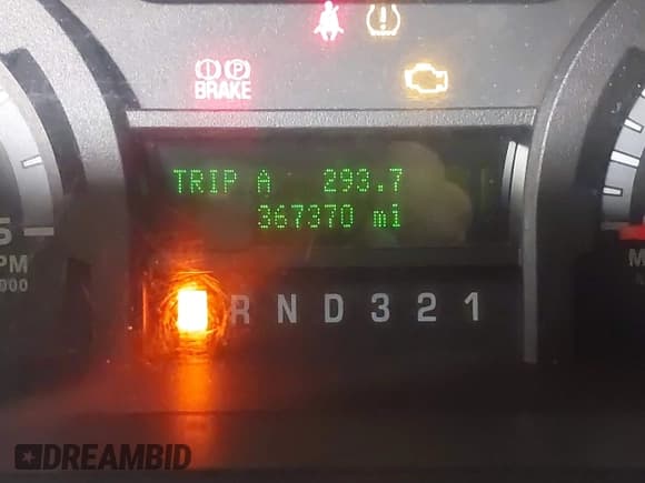 ✅ 2010 Ford E-Series Commercial • VIN: 1FDSS3EP6ADA41006 • Lot: 41561986. Listed on IAAI with 367,370 mi. Free auction sales archive from the USA and detailed vehicle history report at DreamBid. Image 15.