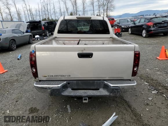 ✅ 2005 Chevrolet Colorado 1SB LS Z85 • VIN: 1GCDT136758261763 • Лот: 82445604. Опубликован ранее на Copart с пробегом 184 944 миль. Бесплатный доступ к архиву аукционных продаж из США и подробный отчёт об истории автомобиля на DreamBid. Изображение 6.