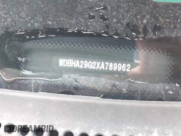 ✅ 1999 Mercedes-Benz C 230/260/280/320 • VIN: WDBHA29G2XA789962 • Lot: 42957917. Wystawiony na IAAI z przebiegiem 112 800 mil. Bezpłatny archiwum sprzedaży aukcyjnych z USA i szczegółowy raport historii pojazdu na DreamBid. Zdjęcie 9.