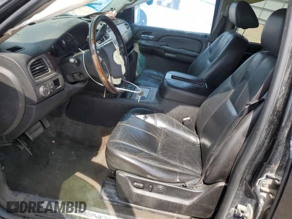 ✅ 2007 GMC Yukon Denali • VIN: 1GKFK63807J151339 • Lot: 66943645. Listed on Copart with 260,058 mi. Free auction sales archive from the USA and detailed vehicle history report at DreamBid. Image 7.