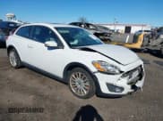 ✅ 2012 Volvo C30 • VIN: YV1672MK8C2286776 • Lot: 43605112. Wystawiony na IAAI z przebiegiem 116 924 mil. Bezpłatny archiwum sprzedaży aukcyjnych z USA i szczegółowy raport historii pojazdu na DreamBid. Zdjęcie 1.