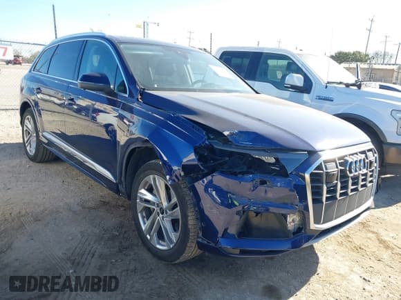 ✅ 2024 Audi Q7 Premium Plus • VIN: WA1LXBF79RD005240 • Lot: 41279206. Listed on IAAI with 28,490 mi. Free auction sales archive from the USA and detailed vehicle history report at DreamBid. Image 1.