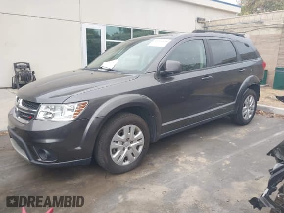 ✅ 2019 Dodge Journey SE • VIN: 3C4PDCBG0KT863174 • Lot: 43266450. Wystawiony na IAAI z przebiegiem 62 609 mil. Bezpłatny archiwum sprzedaży aukcyjnych z USA i szczegółowy raport historii pojazdu na DreamBid. Zdjęcie 19.