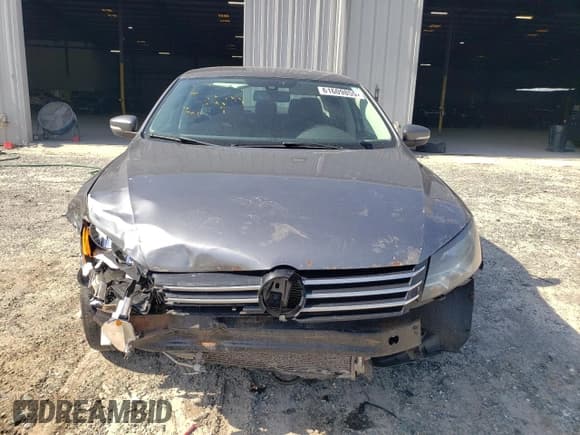 ✅ 2013 Volkswagen Passat S • VIN: 1VWAP7A34DC070832 • Lot: 62539825. Listed on Copart with 222,116 mi. Free auction sales archive from the USA and detailed vehicle history report at DreamBid. Image 5.