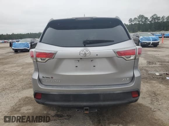 ✅ 2015 Toyota Highlander XLE • VIN: 5TDKKRFH0FS069457 • Lot: 90625155. Wystawiony na Copart z przebiegiem 200 707 mil. Bezpłatny archiwum sprzedaży aukcyjnych z USA i szczegółowy raport historii pojazdu na DreamBid. Zdjęcie 6.