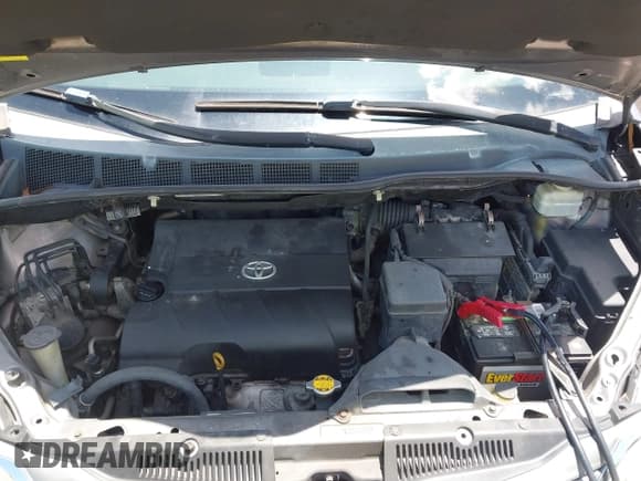 ✅ 2011 Toyota Sienna XLE AAS • VIN: 5TDYK3DC5BS045504 • Lot: 42587675. Listed on IAAI with 368,052 mi. Free auction sales archive from the USA and detailed vehicle history report at DreamBid. Image 10.