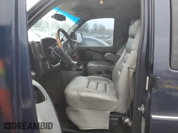 ✅ 2005 GMC Savana Cargo YF7 Upfitter • VIN: 1GDFG15T651195114 • Lot: 47028075. Listed on Copart with 128,214 mi. Free auction sales archive from the USA and detailed vehicle history report at DreamBid. Image 7.