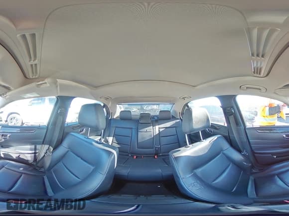 ✅ 2014 Mercedes-Benz E 350 Sport • VIN: WDDHF8JB2EA881579 • Лот: 92401545. Опубликован ранее на Copart с пробегом 153 435 миль. Бесплатный доступ к архиву аукционных продаж из США и подробный отчёт об истории автомобиля на DreamBid. Изображение 15.