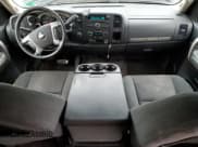 ✅ 2009 Chevrolet Silverado 2500HD LT • VIN: 1GCHK53609F172081 • Lot: 75679774. Wystawiony na Copart z przebiegiem 234 163 mil. Bezpłatny archiwum sprzedaży aukcyjnych z USA i szczegółowy raport historii pojazdu na DreamBid. Zdjęcie 8.