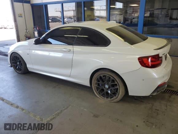 ✅ 2016 BMW 2 Series M235i xDrive • VIN: WBA1J9C54GV696384 • Lot: 69851635. Wystawiony na Copart z przebiegiem 66 910 mil. Bezpłatny archiwum sprzedaży aukcyjnych z USA i szczegółowy raport historii pojazdu na DreamBid. Zdjęcie 2.