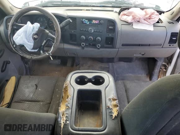 ✅ 2011 Chevrolet Silverado 1500 Work Truck • VIN: 1GCRCPE09BZ420418 • Lot: 84744235. Listed on Copart with 180,410 mi. Free auction sales archive from the USA and detailed vehicle history report at DreamBid. Image 8.