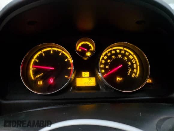 2008 Saturn VUE XR z VIN 3GSCL537X8S647704, wystawiony jako Copart lot #80105784 z przebiegiem 99 870 mil mil oraz Czysty tytuł • Clean title. Historia ofert i sprzedaży dostępna na DreamBid. Obrazek 9.