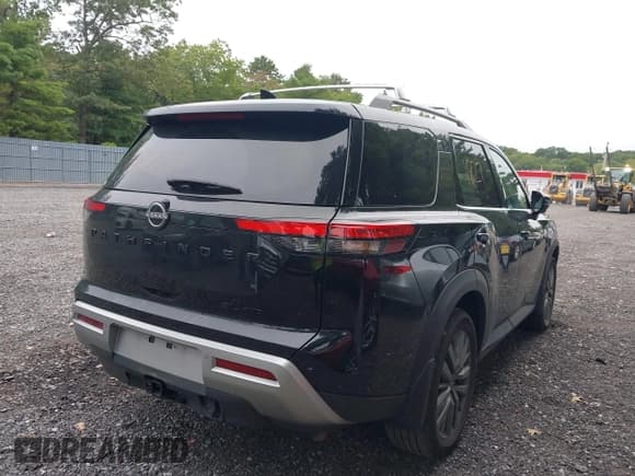 ✅ 2024 Nissan Pathfinder SL • VIN: 5N1DR3CD4RC295165 • Лот: 43190793. Опубликован ранее на IAAI с пробегом 13 439 миль. Бесплатный доступ к архиву аукционных продаж из США и подробный отчёт об истории автомобиля на DreamBid. Изображение 4.