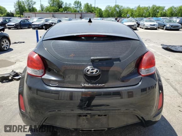 ✅ 2013 Hyundai Veloster w/Gray Int • VIN: KMHTC6AD8DU175812 • Lot: 53286313. Wystawiony na Copart z przebiegiem Nie podano. Bezpłatny archiwum sprzedaży aukcyjnych z USA i szczegółowy raport historii pojazdu na DreamBid. Zdjęcie 6.