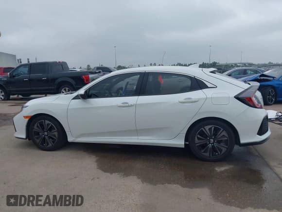 ✅ 2018 Honda Civic EX-L • VIN: SHHFK7H79JU217935 • Lot: 41915548. Wystawiony na IAAI z przebiegiem 49 723 mil. Bezpłatny archiwum sprzedaży aukcyjnych z USA i szczegółowy raport historii pojazdu na DreamBid. Zdjęcie 15.
