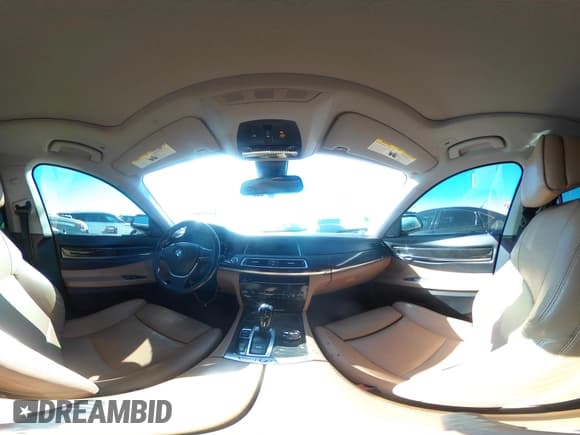 ✅ 2014 BMW 7 Series ALPINA B7 • VIN: WBAYE8C59ED136036 • Lot: 43594674. Wystawiony na IAAI z przebiegiem 150 252 mil. Bezpłatny archiwum sprzedaży aukcyjnych z USA i szczegółowy raport historii pojazdu na DreamBid. Zdjęcie 18.