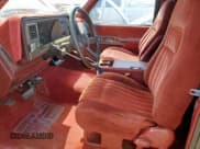 ✅ 1992 GMC Sierra 1500 • VIN: 2GTHC39NXN1556192 • Lot: 55469485. Wystawiony na Copart z przebiegiem 128 938 mil. Bezpłatny archiwum sprzedaży aukcyjnych z USA i szczegółowy raport historii pojazdu na DreamBid. Zdjęcie 7.