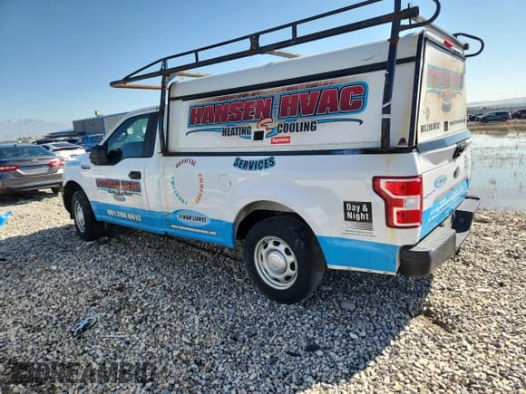 ✅ 2018 Ford F-150 XL • VIN: 1FTMF1CP2JKD88871 • Lot: 84925525. Listed on Copart with 121,981 mi. Free auction sales archive from the USA and detailed vehicle history report at DreamBid. Image 2.