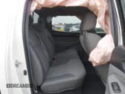 ✅ 2015 Toyota Tacoma • VIN: 3TMLU4EN3FM195773 • Lot: 43779441. Wystawiony na IAAI z przebiegiem 115 119 mil. Bezpłatny archiwum sprzedaży aukcyjnych z USA i szczegółowy raport historii pojazdu na DreamBid. Zdjęcie 8.