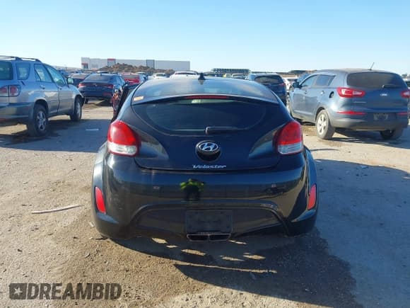✅ 2012 Hyundai Veloster w/Gray Int • VIN: KMHTC6AD6CU046899 • Lot: 41804550. Wystawiony na IAAI z przebiegiem 105 686 mil. Bezpłatny archiwum sprzedaży aukcyjnych z USA i szczegółowy raport historii pojazdu na DreamBid. Zdjęcie 16.