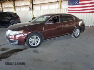 ✅ 2010 Lincoln MKS • VIN: 1LNHL9DR3AG615458 • Lot: 58389605. Wystawiony na Copart z przebiegiem 190 674 mil. Bezpłatny archiwum sprzedaży aukcyjnych z USA i szczegółowy raport historii pojazdu na DreamBid. Zdjęcie 1.