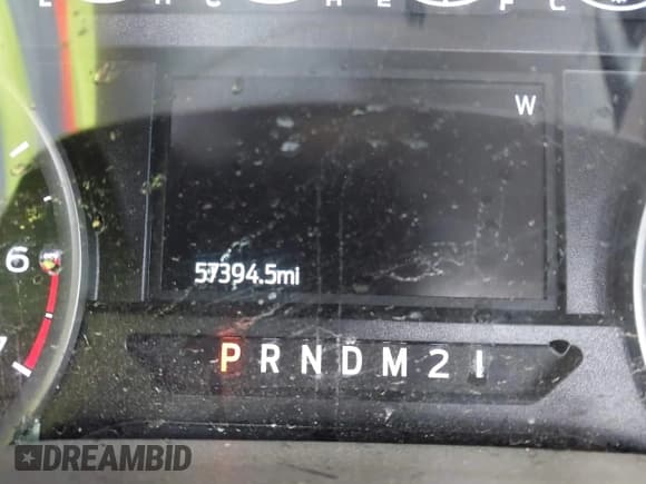 ✅ 2022 Ford F-250 XL • VIN: 1FDBF2B65NEE21187 • Lot: 41921169. Wystawiony na IAAI z przebiegiem 57 394 mil. Bezpłatny archiwum sprzedaży aukcyjnych z USA i szczegółowy raport historii pojazdu na DreamBid. Zdjęcie 15.