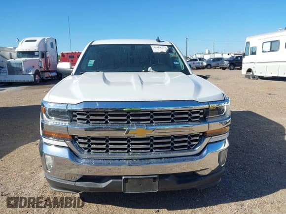 ✅ 2018 Chevrolet Silverado 1500 LT • VIN: 3GCPCREC6JG482791 • Lot: 43519455. Wystawiony na IAAI z przebiegiem 174 730 mil. Bezpłatny archiwum sprzedaży aukcyjnych z USA i szczegółowy raport historii pojazdu na DreamBid. Zdjęcie 11.