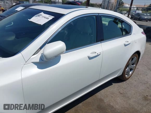 ✅ 2013 Acura TL Advance • VIN: 19UUA8F77DA000869 • Lot: 42719446. Wystawiony na IAAI z przebiegiem 222 079 mil. Bezpłatny archiwum sprzedaży aukcyjnych z USA i szczegółowy raport historii pojazdu na DreamBid. Zdjęcie 14.