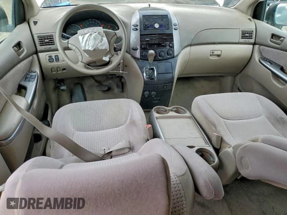 ✅ 2006 Toyota Sienna LE • VIN: 5TDZA23C86S518966 • Lot: 94360285. Listed on Copart with 130,131 mi. Free auction sales archive from the USA and detailed vehicle history report at DreamBid. Image 8.