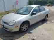 2000 Dodge Neon Highline z VIN 1B3ES46C0YD660408, wystawiony jako IAAI lot #42161341 z przebiegiem 184 787 mil mil oraz . Historia ofert i sprzedaży dostępna na DreamBid. Obrazek 2.