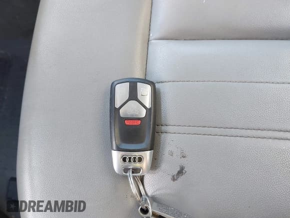 ✅ 2021 Audi Q5 Premium Plus • VIN: WA1BAAFY1M2008282 • Лот: 43457197. Опубликован ранее на IAAI с пробегом 79 590 миль. Бесплатный доступ к архиву аукционных продаж из США и подробный отчёт об истории автомобиля на DreamBid. Изображение 11.